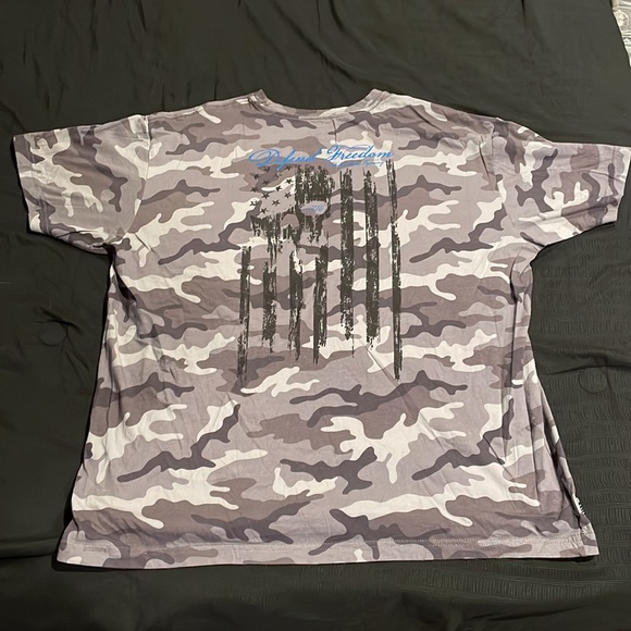Howitzer Camo Defend Freedom Shirt - Picture 4 of 4